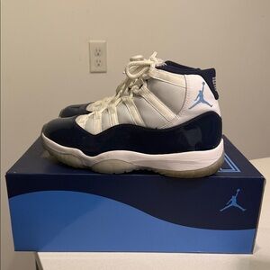 Men’s Air Jordan 11 Retro Sneakers in Navy and White